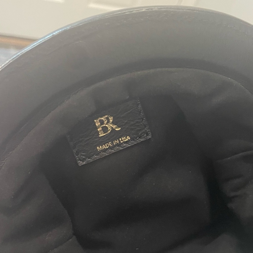 Banana Republic Crossbody Bag - Picture 5 of 6